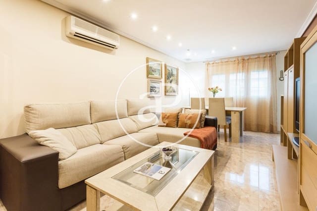3 sovrum Lägenhet att hyra i Sant Pau, Valencia stad - 1 900 € (Ref: 9200750)