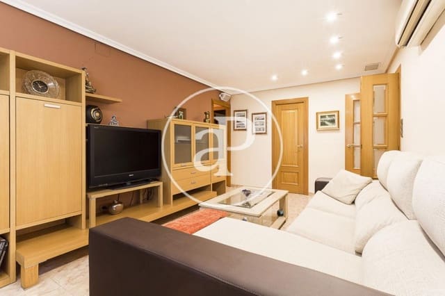 3 sovrum Lägenhet att hyra i Sant Pau, Valencia stad - 1 900 € (Ref: 9200750)