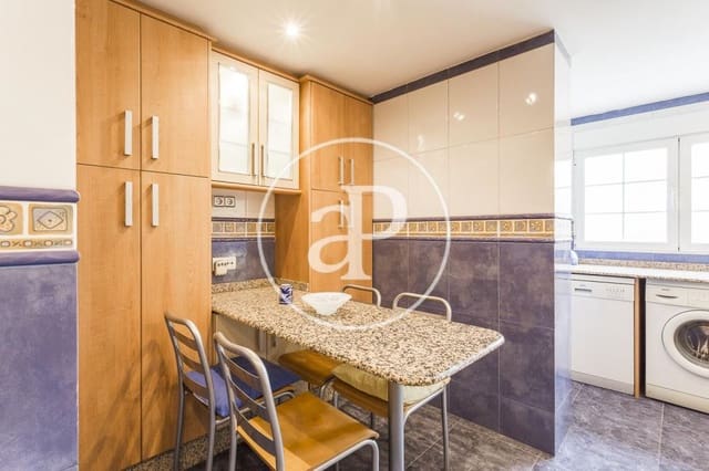 3 sovrum Lägenhet att hyra i Sant Pau, Valencia stad - 1 900 € (Ref: 9200750)