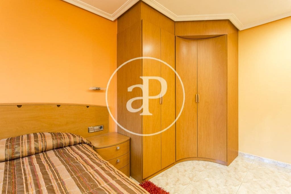 3 sovrum Lägenhet att hyra i Valencia stad - 1 900 € (Ref: 9200750)