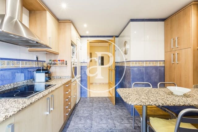 3 sovrum Lägenhet att hyra i Sant Pau, Valencia stad - 1 900 € (Ref: 9200750)