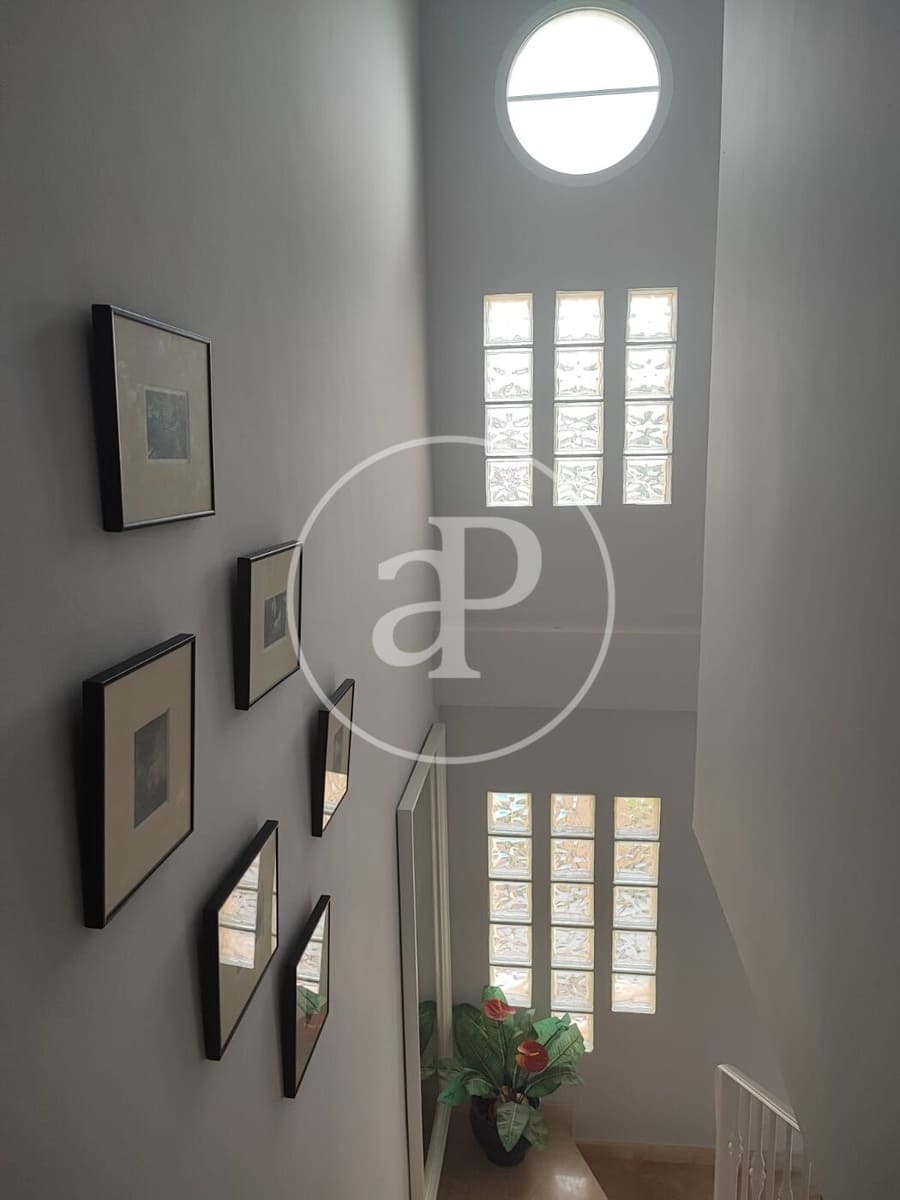 2 Zimmer Apartment zu vermieten in Oliva - 750 € (Ref: 9200751)