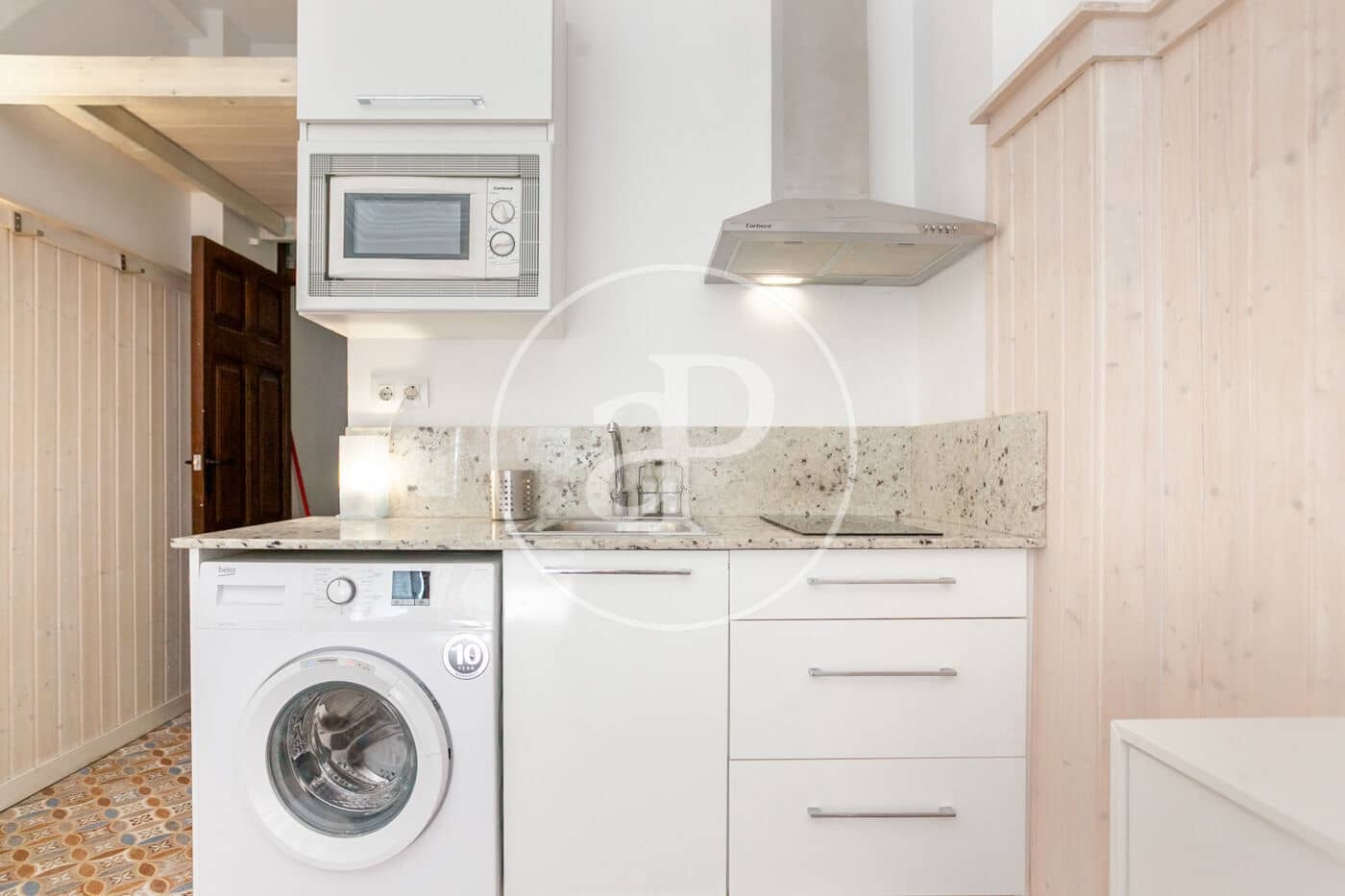 Moradia para arrendar em Valencia cidade - 1 000 € (Ref: 9202657)