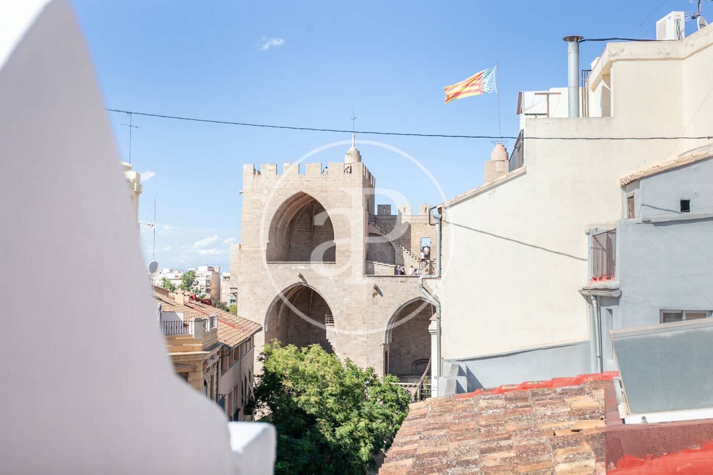 Moradia para arrendar em Valencia cidade - 1 000 € (Ref: 9202657)