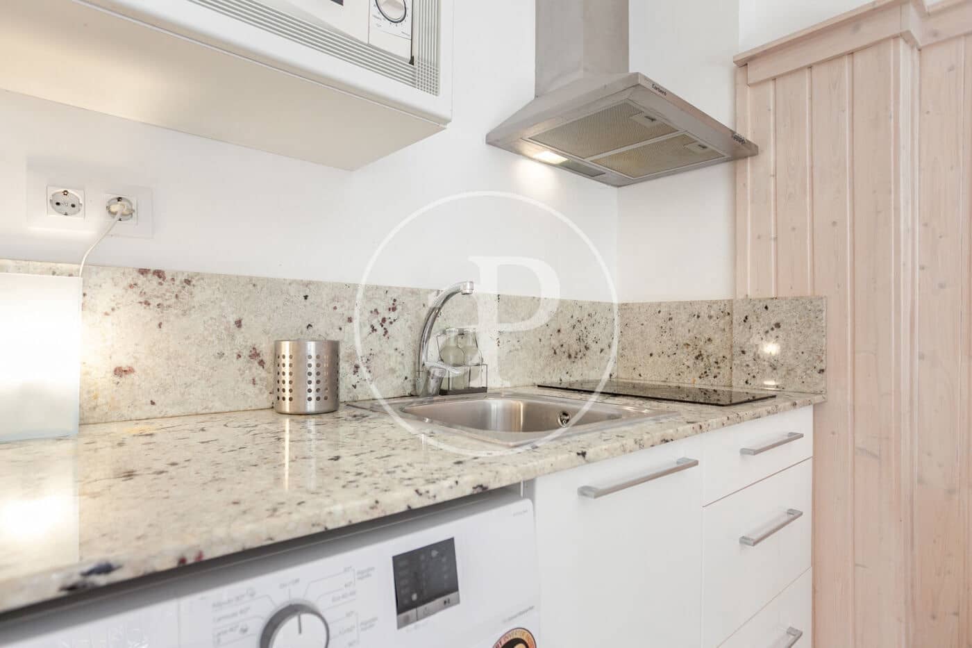 Moradia para arrendar em Valencia cidade - 1 000 € (Ref: 9202657)