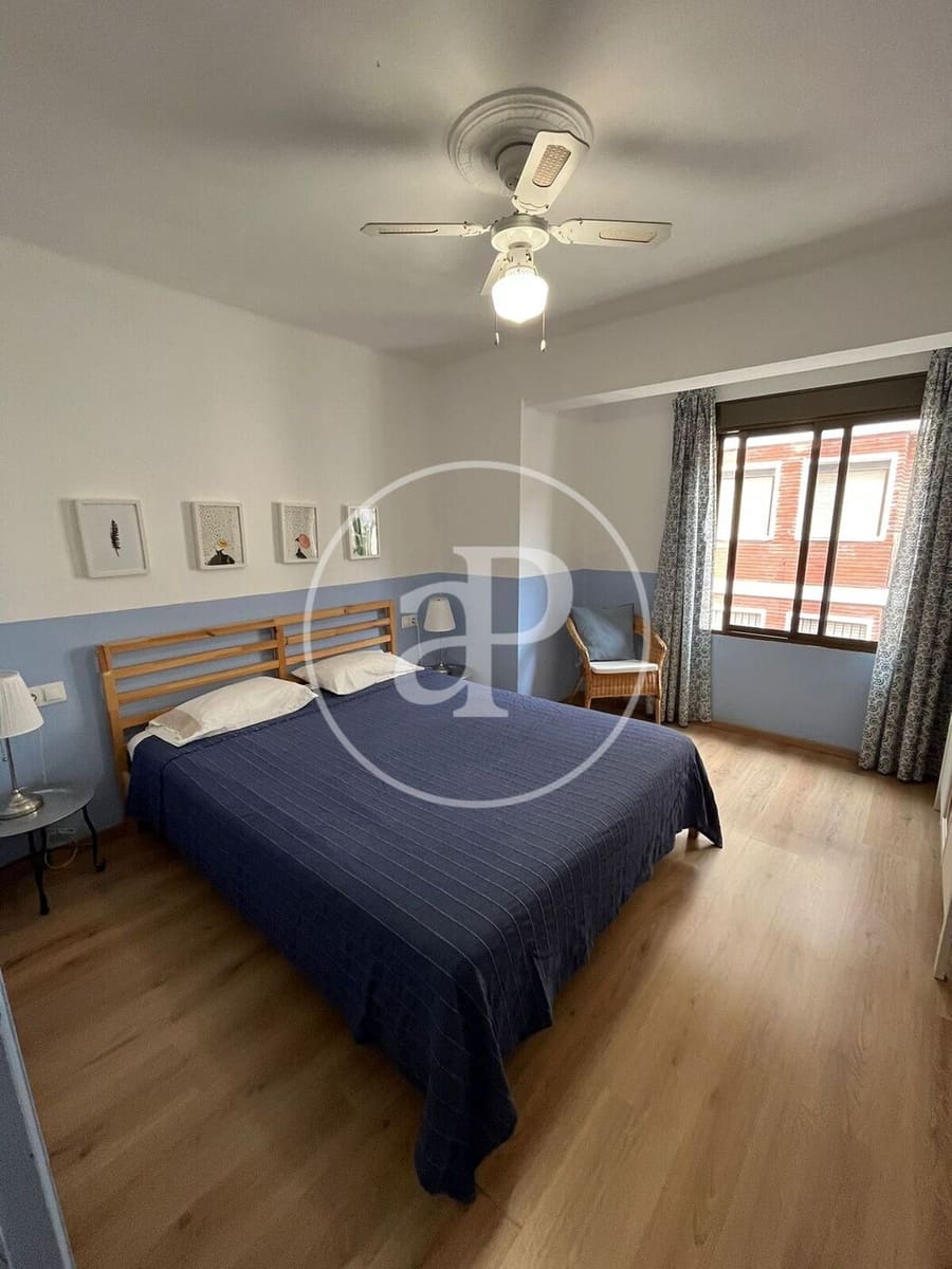 Apartamento de 2 habitaciones en València ciudad en alquiler - 1.350 € (Ref: 9206855)
