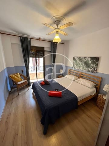 Apartamento de 2 habitaciones en València ciudad en alquiler - 1.350 € (Ref: 9206855)