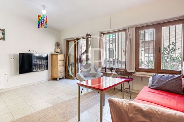 1 sovrum Lägenhet att hyra i El Carme, Valencia stad - 1 200 € (Ref: 9206856)