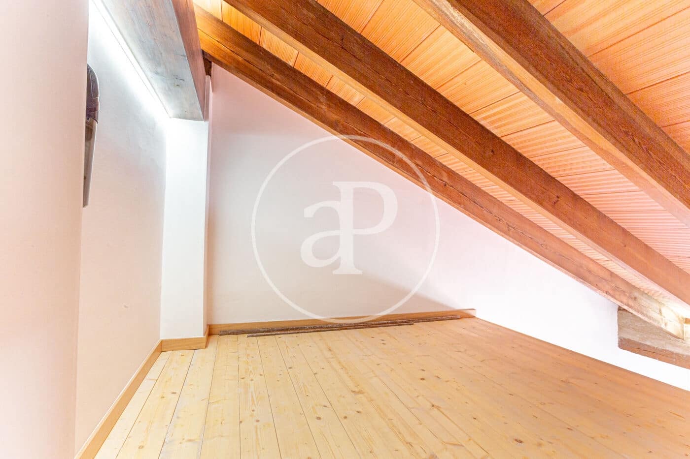 2 slaapkamer Penthouse te koop in Valencia stad - € 480.000 (Ref: 9208584)