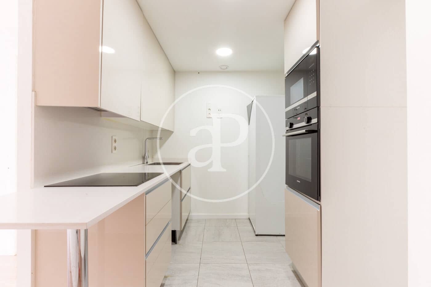 1 bedroom Apartment for sale in Valencia city with pool garage - € 350,000 (Ref: 9215418)