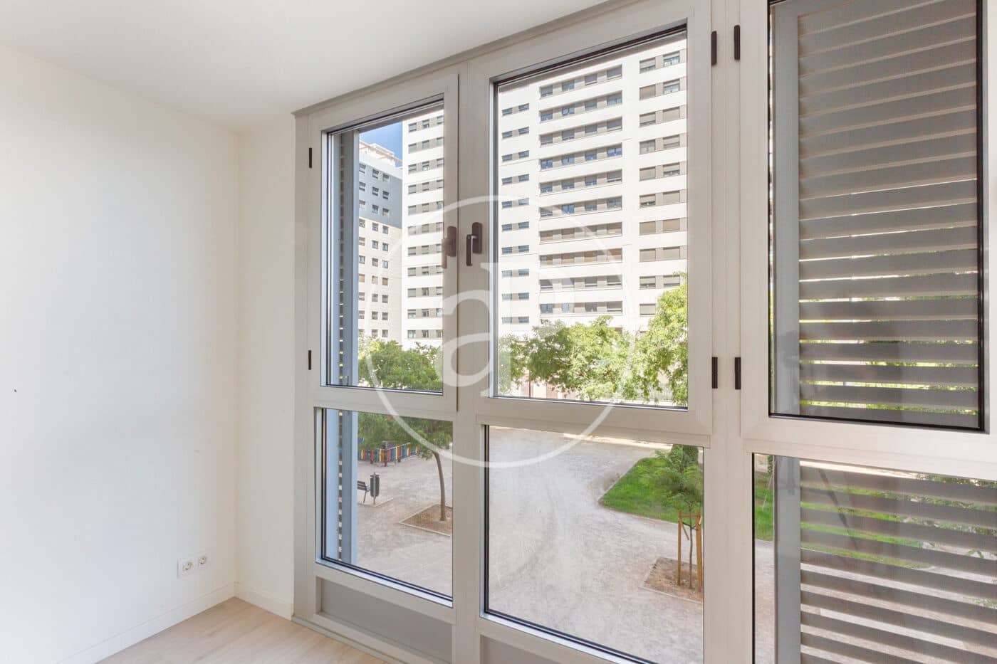 1 bedroom Apartment for sale in Valencia city with pool garage - € 350,000 (Ref: 9215418)