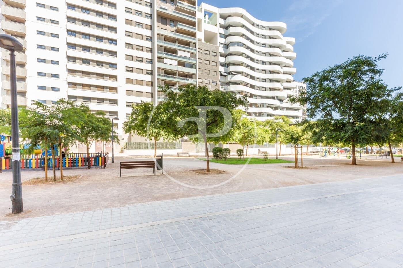 1 bedroom Apartment for sale in Valencia city with pool garage - € 350,000 (Ref: 9215418)