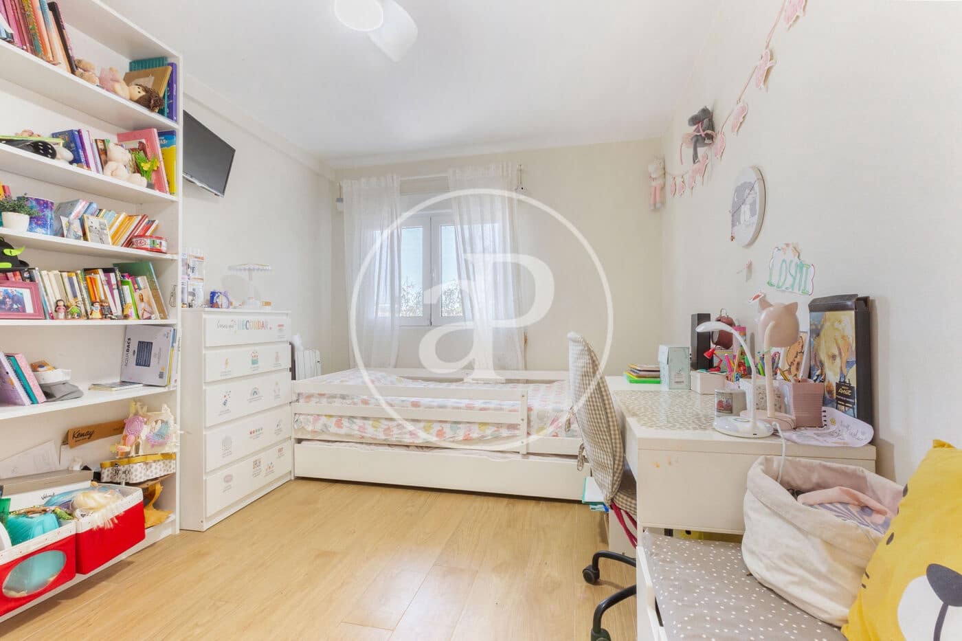 5 soverom Villa til salgs i Alginet med svømmebasseng - € 595 000 (Ref: 9215423)