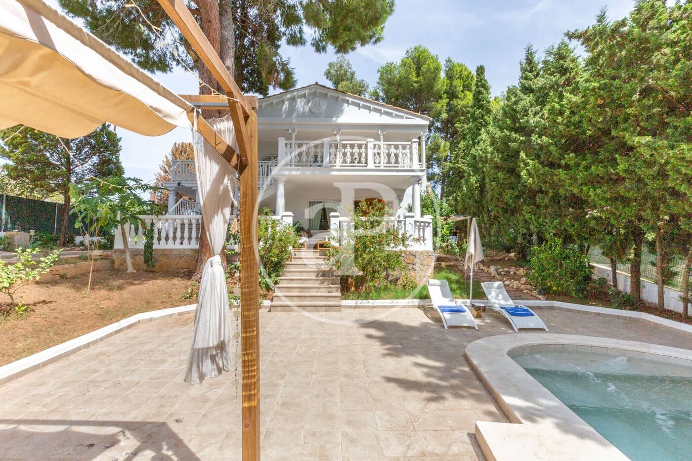 5 soverom Villa til salgs i Alginet med svømmebasseng - € 595 000 (Ref: 9215423)