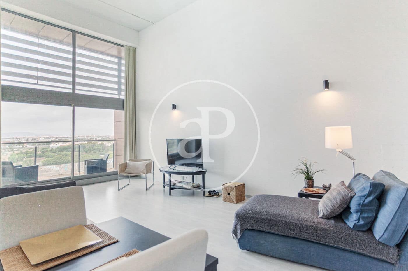 1 soverom Penthouse til leie i Valencia by - € 1 400 (Ref: 9215428)