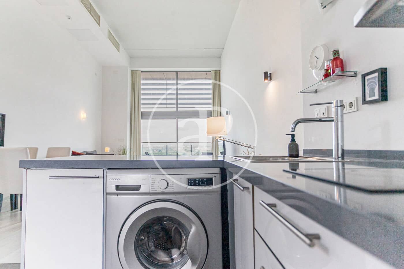 1 soverom Penthouse til leie i Valencia by - € 1 400 (Ref: 9215428)