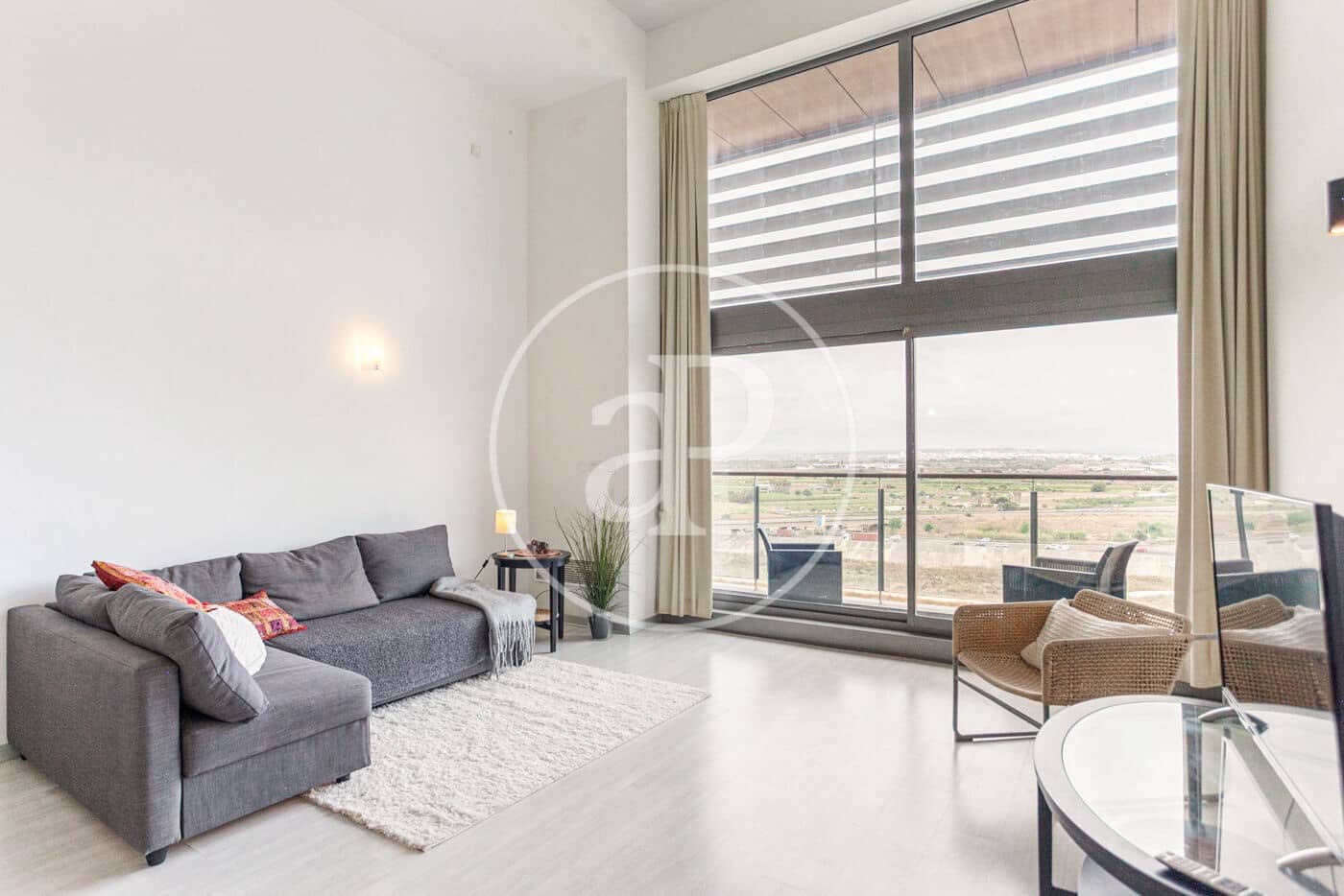 1 soverom Penthouse til leie i Valencia by - € 1 400 (Ref: 9215428)