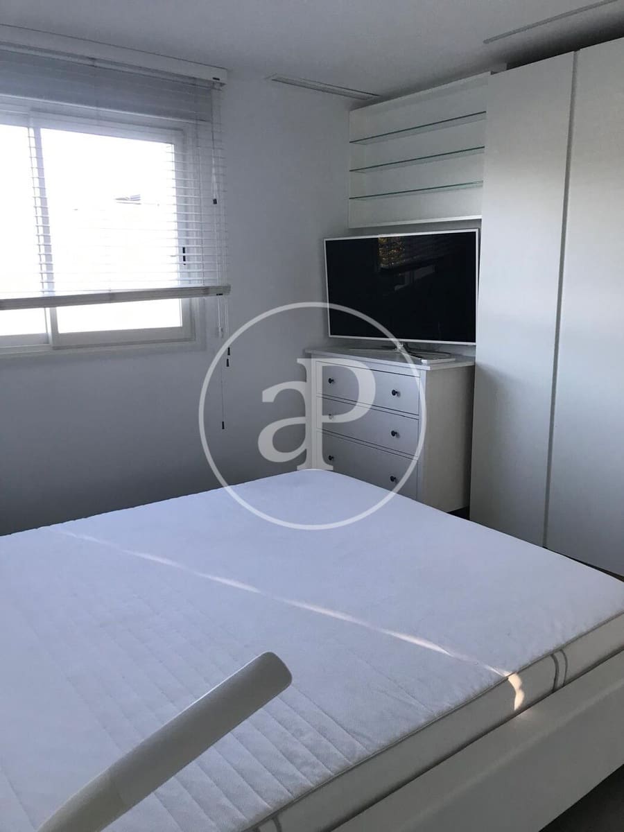 Chalet de 4 habitaciones en Bétera en alquiler con piscina - 6.000 € (Ref: 9217762)