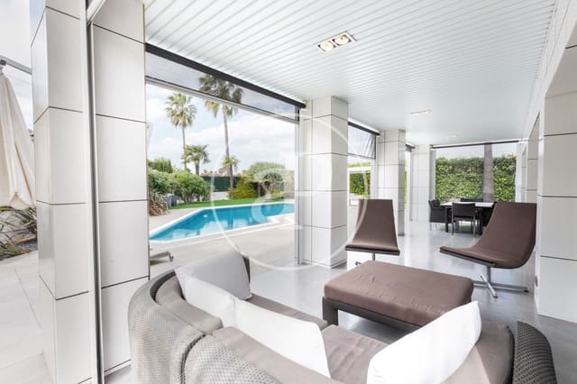 4 bedroom Villa for rent in Bétera with pool - € 6,000 (Ref: 9217762)