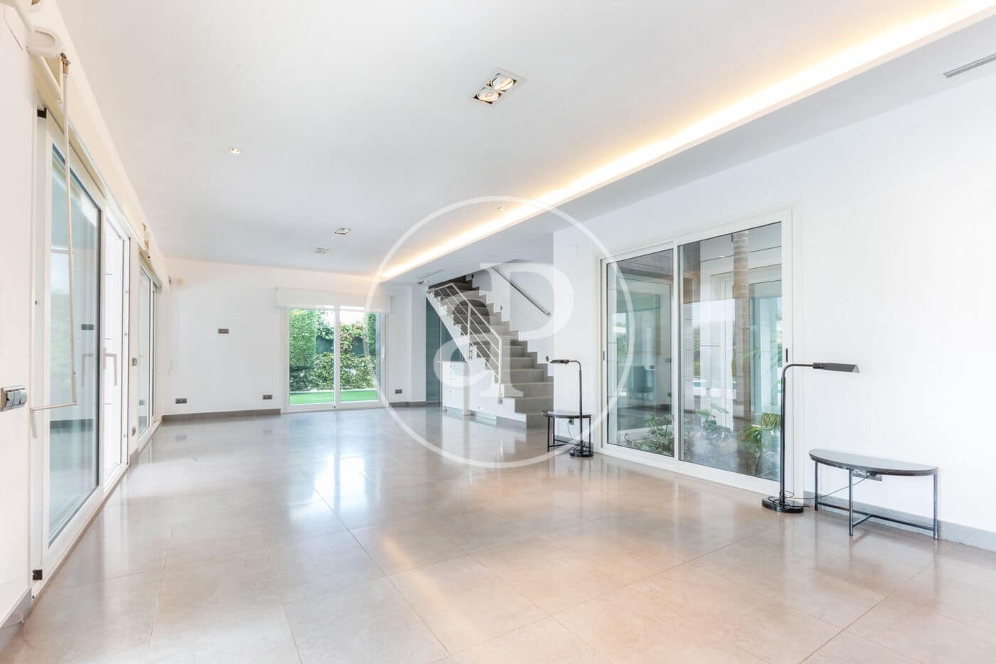 4 Zimmer Villa zu vermieten in Betera mit Pool - 6.000 € (Ref: 9217762)