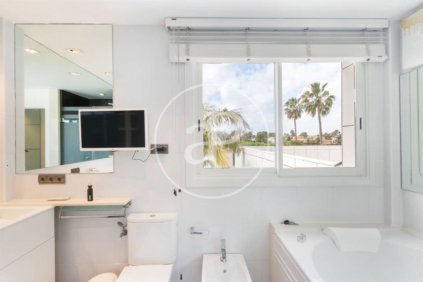 4 Zimmer Villa zu vermieten in Betera mit Pool - 6.000 € (Ref: 9217762)