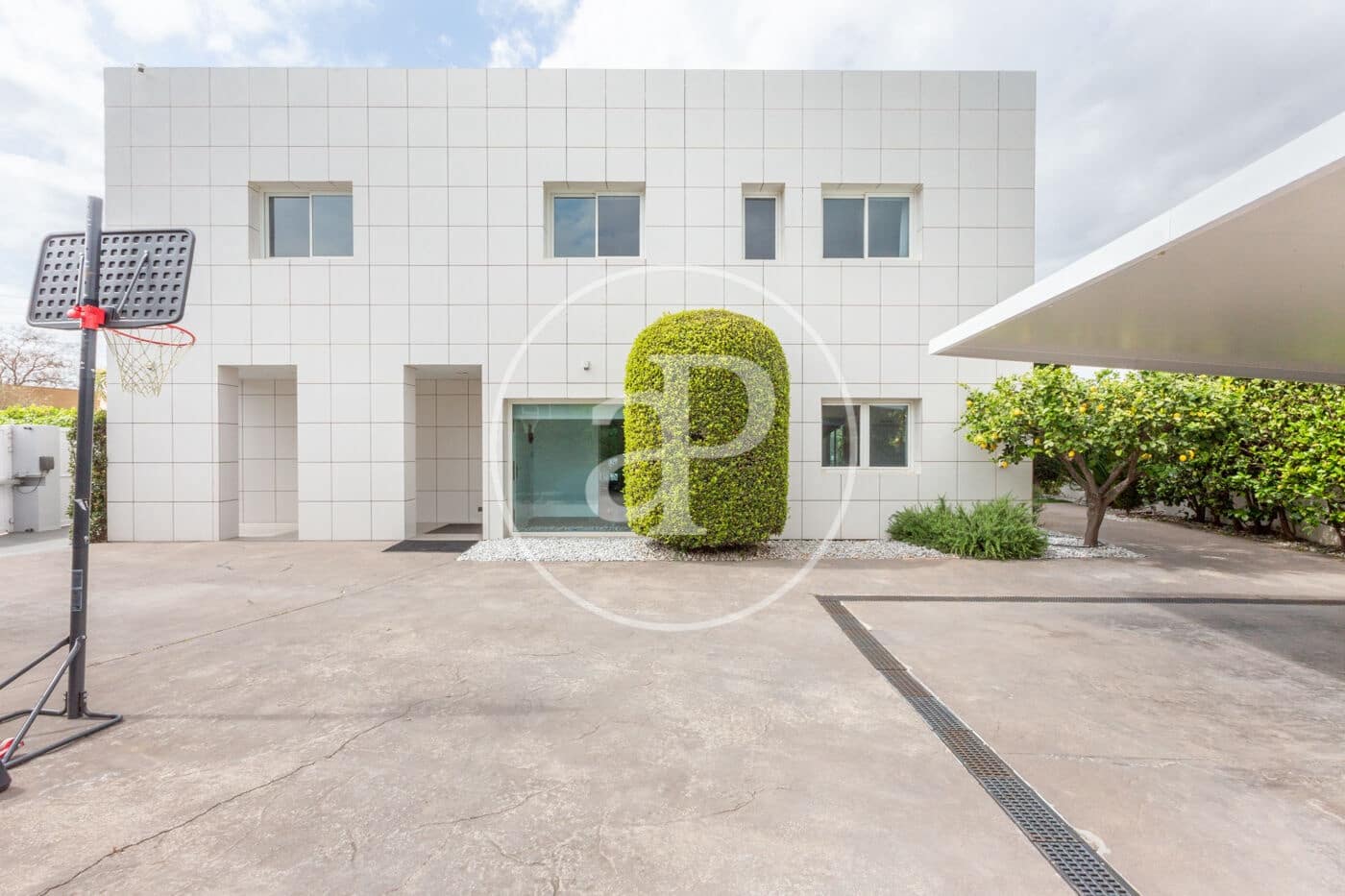 4 Zimmer Villa zu vermieten in Betera mit Pool - 6.000 € (Ref: 9217762)