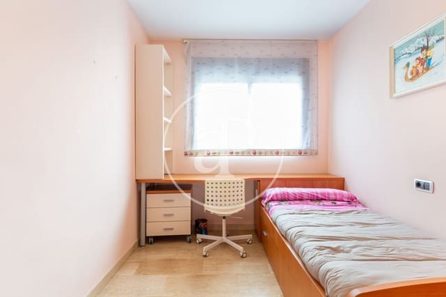 4 bedroom Apartment for rent in Burriana / Borriana - € 1,000 (Ref: 9220257)