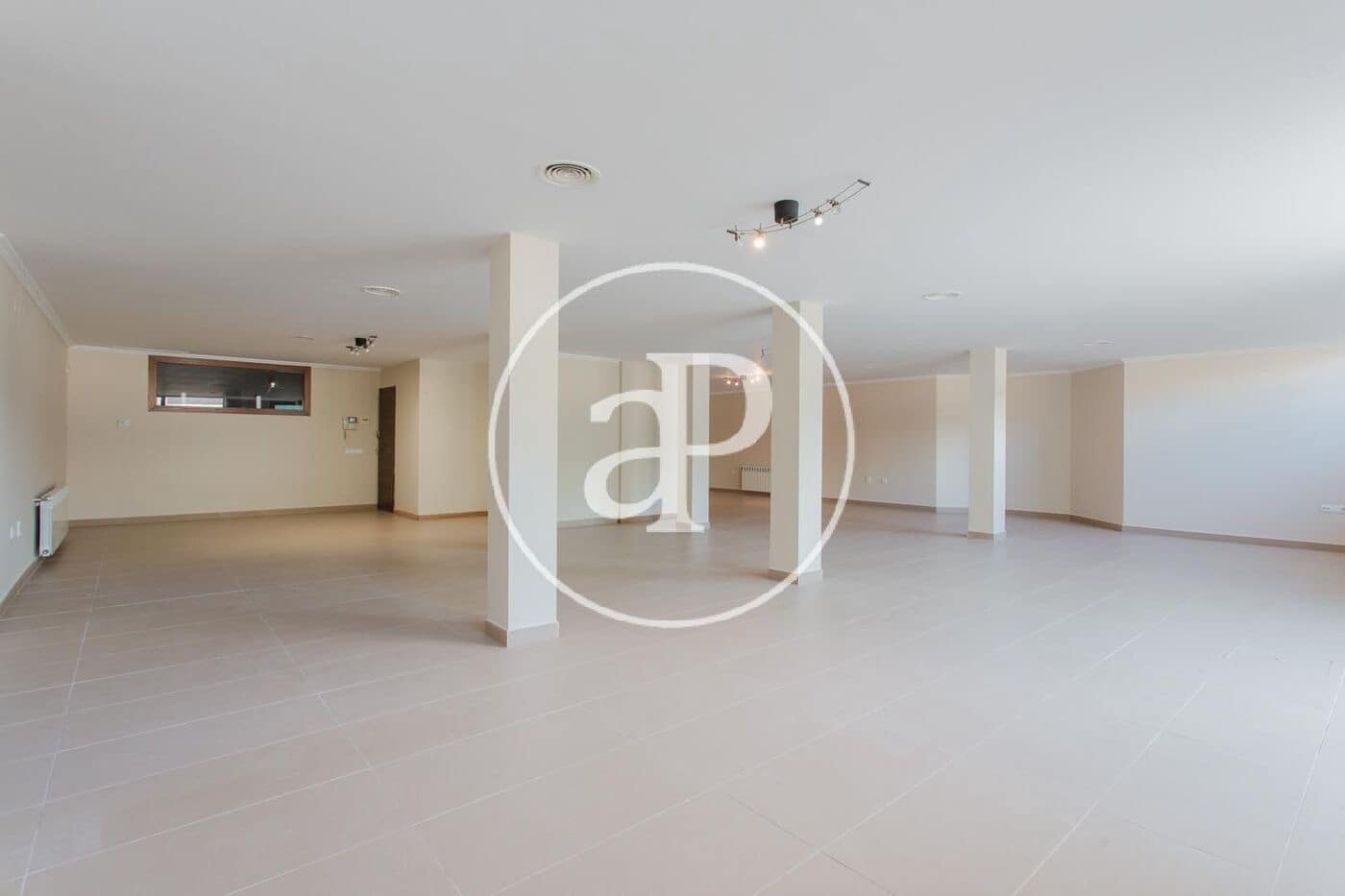 4 sypialnia Willa na sprzedaż w Betera z basenem - 850 000 € (Ref: 9220259)