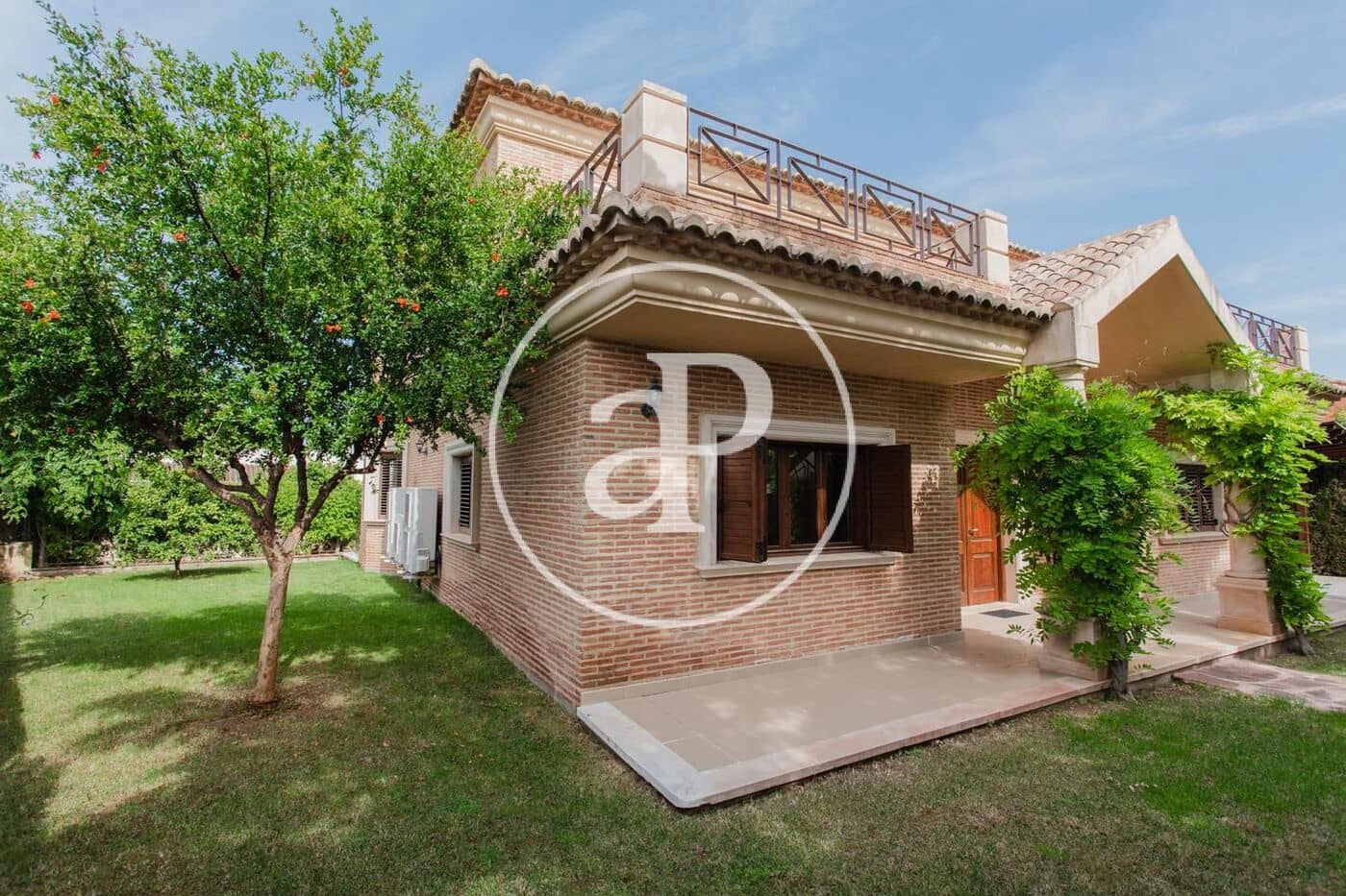 4 sypialnia Willa na sprzedaż w Betera z basenem - 850 000 € (Ref: 9220259)