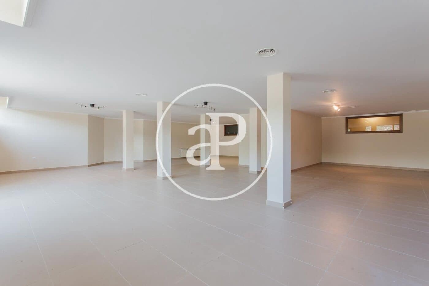 4 sypialnia Willa na sprzedaż w Betera z basenem - 850 000 € (Ref: 9220259)