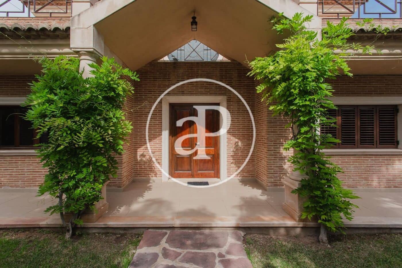 4 sypialnia Willa na sprzedaż w Betera z basenem - 850 000 € (Ref: 9220259)