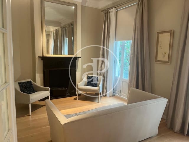 3 bedroom Apartment for rent in El Pla del Remei, Valencia city - € 2,500 (Ref: 9220263)