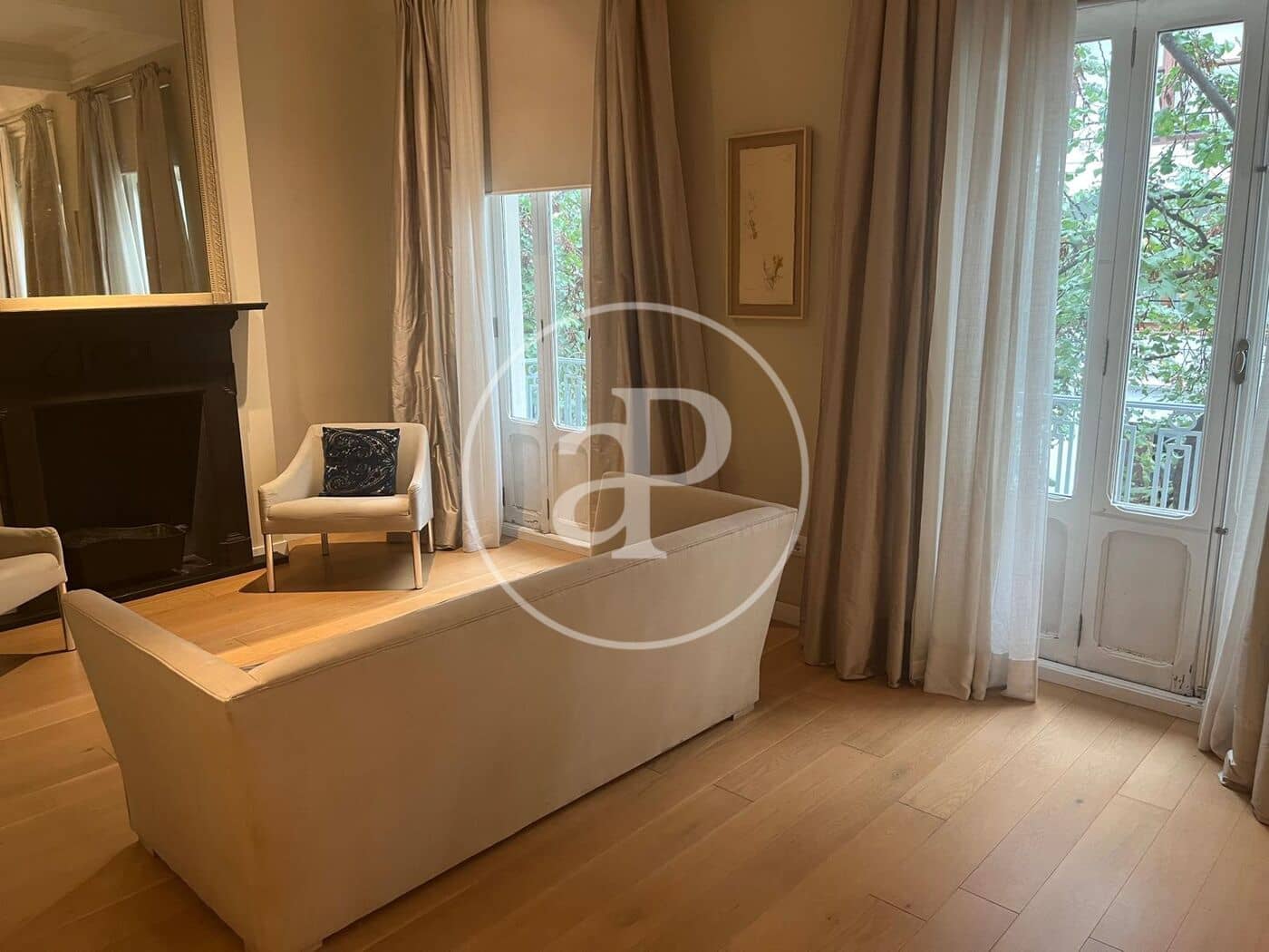 3 bedroom Apartment for rent in Valencia city - € 2,500 (Ref: 9220263)