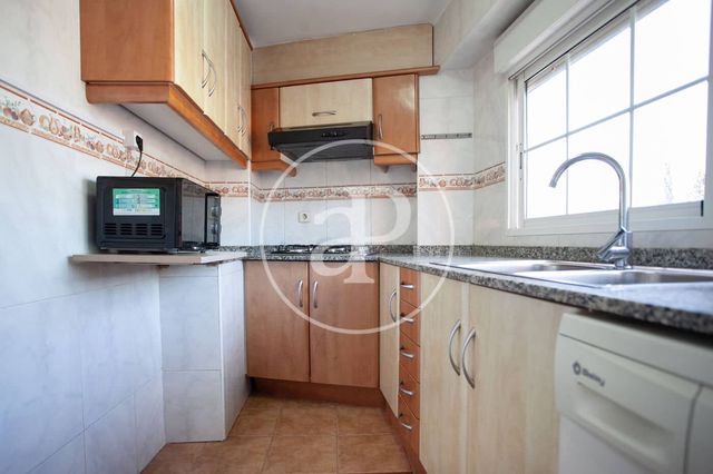 4 soverom Villa til salgs i Moncada med svømmebasseng garasje - € 400 000 (Ref: 9227067)