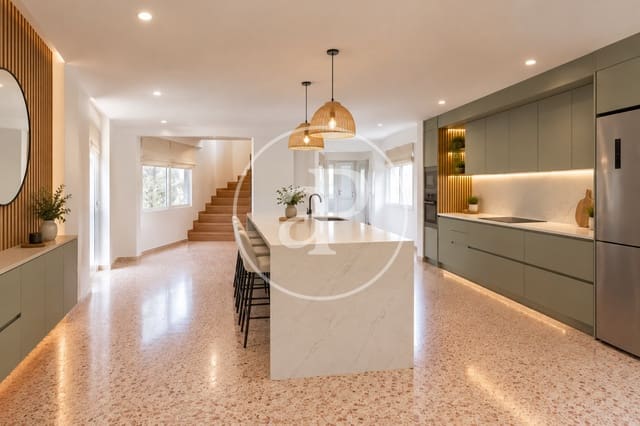 4 chambre Villa/Maison à vendre à Moncada avec piscine garage - 375 000 € (Ref: 9227067)