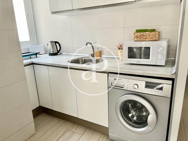 2 soveværelse Lejlighed til leje i Cabanyal-Canyamelar, Valencia by - € 1.350 (Ref: 9228874)