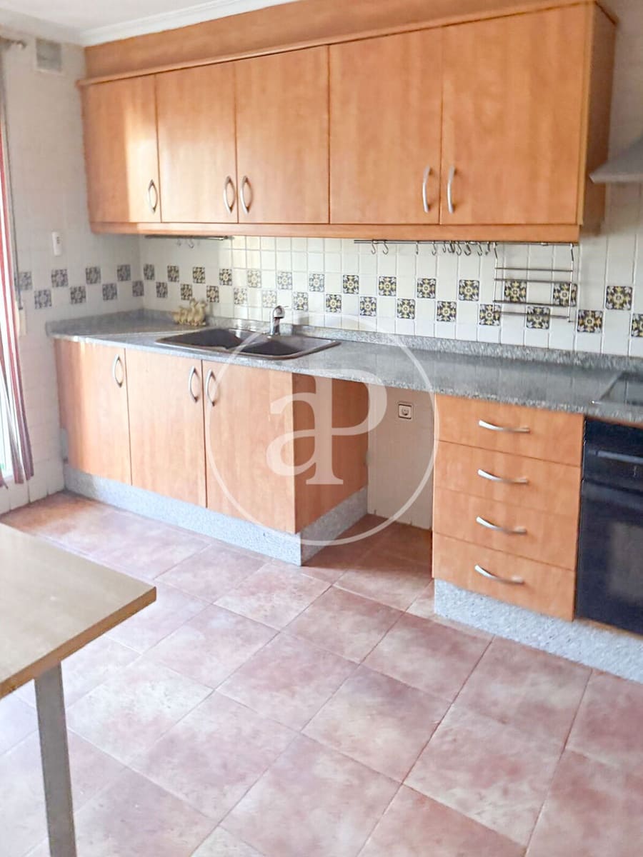 5 makuuhuone Huvila myytävänä paikassa Riba-roja de Turia - 345 000 € (Ref: 9228878)