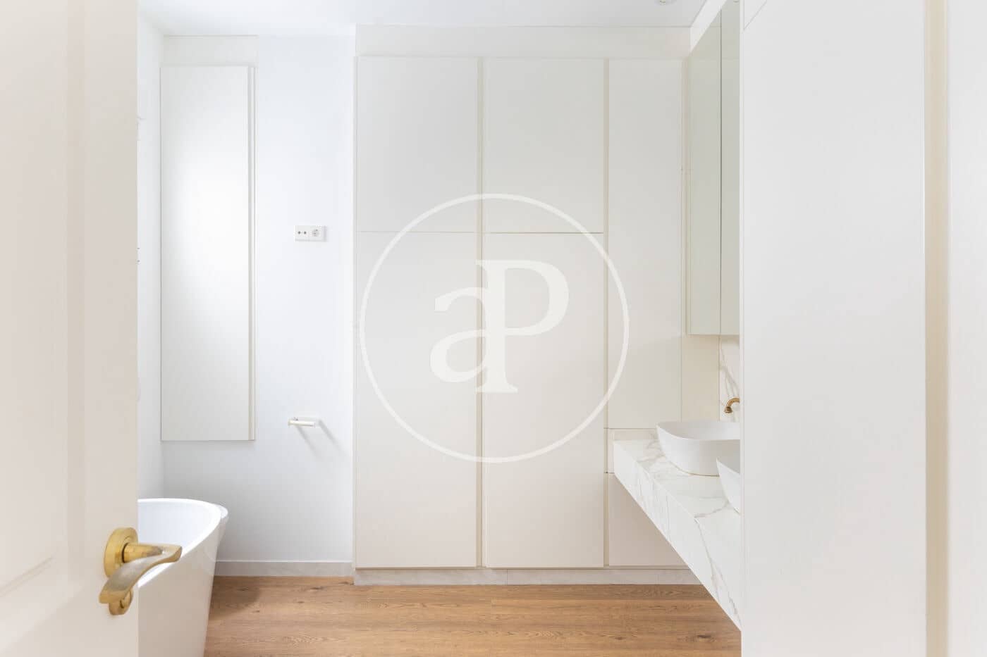Appartement de 1 chambre à louer à Valence ville - 1 750 € (Ref: 9228881)