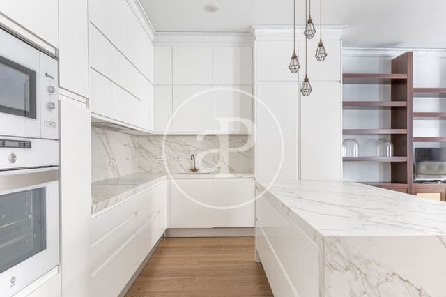 Appartement de 1 chambre à louer à La Xerea, Valence ville - 1 750 € (Ref: 9228881)