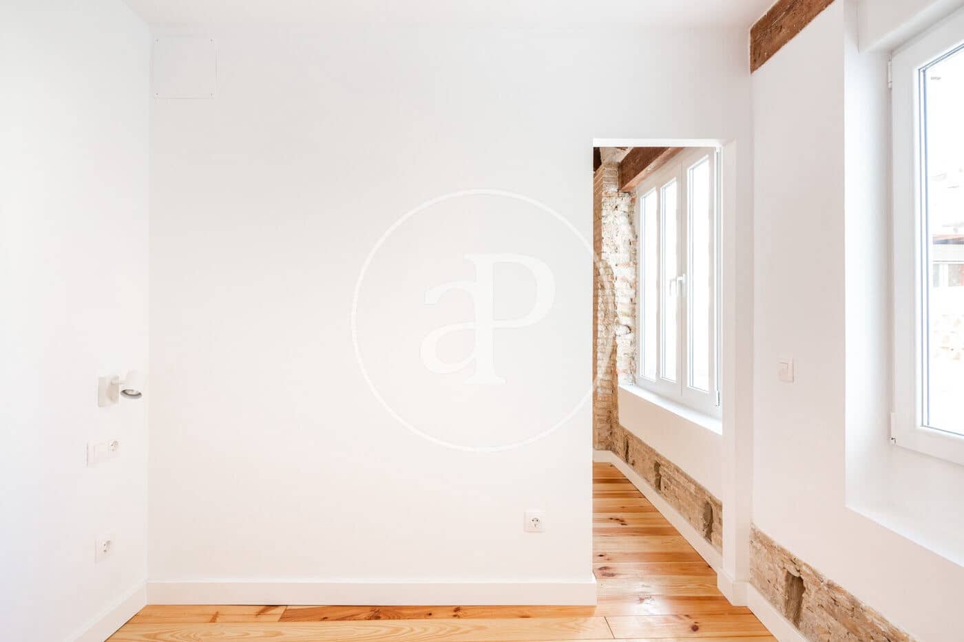 2 sypialnia Penthouse do wynajęcia w Miasto Walencja - 2 300 € (Ref: 9233032)