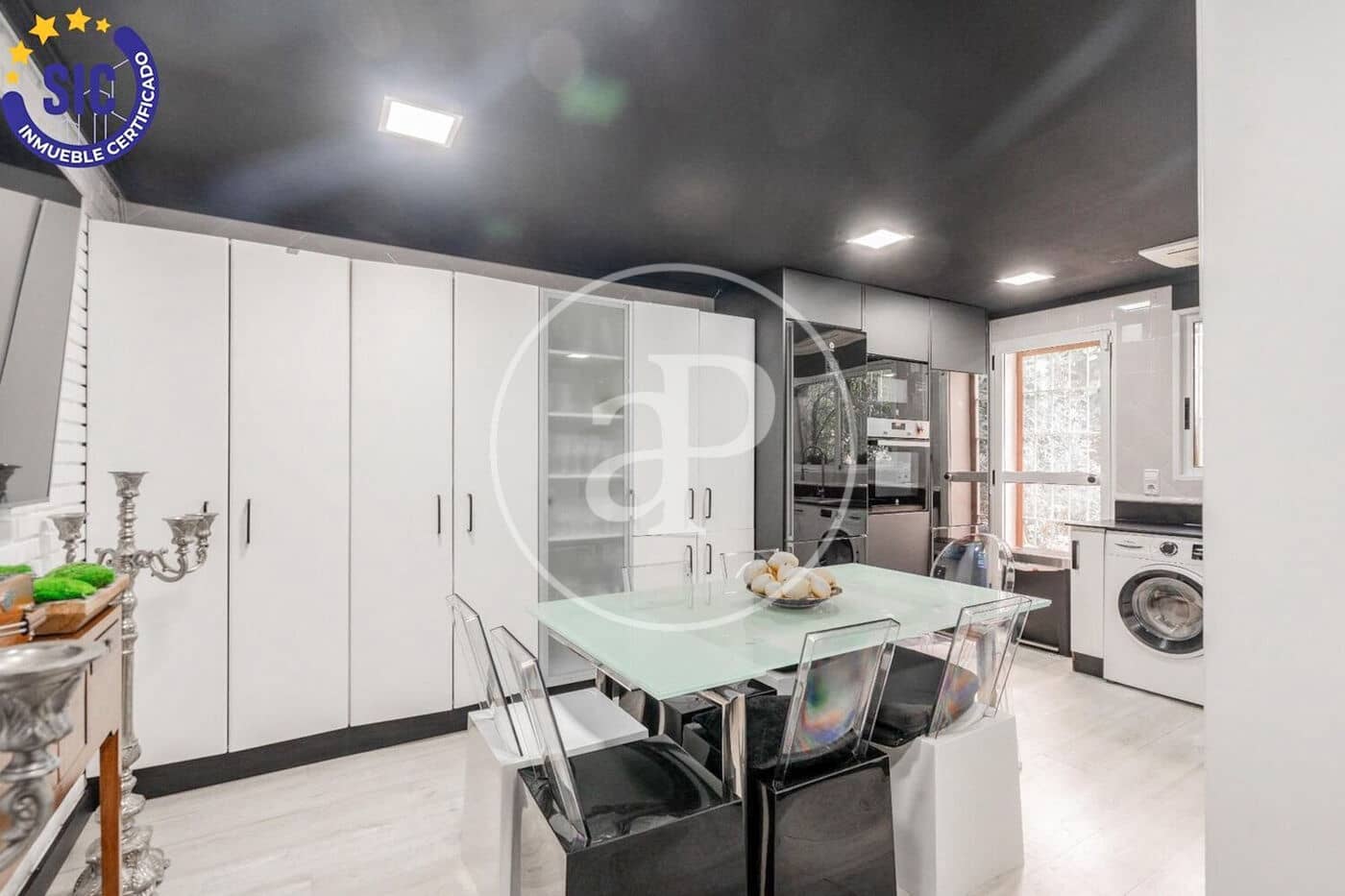 6 soveværelse Lejlighed til salg i La Canada med swimmingpool - € 1.000.000 (Ref: 9236928)