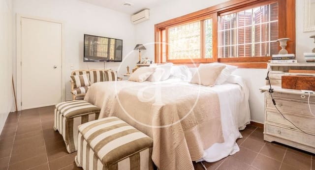 6 soveværelse Lejlighed til salg i La Cañada, Paterna med swimmingpool - € 1.000.000 (Ref: 9236928)