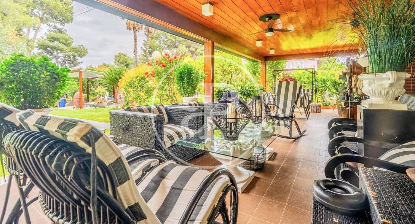 6 soveværelse Lejlighed til salg i La Canada med swimmingpool - € 1.000.000 (Ref: 9236928)