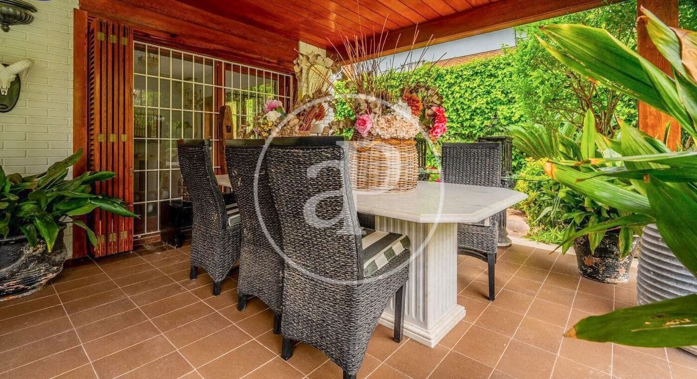 6 soveværelse Lejlighed til salg i La Canada med swimmingpool - € 1.000.000 (Ref: 9236928)