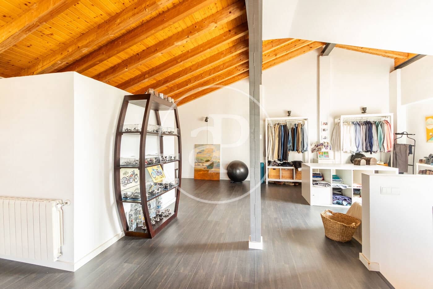 4 soveværelse Villa til leje i Chiva med swimmingpool - € 3.500 (Ref: 9237948)