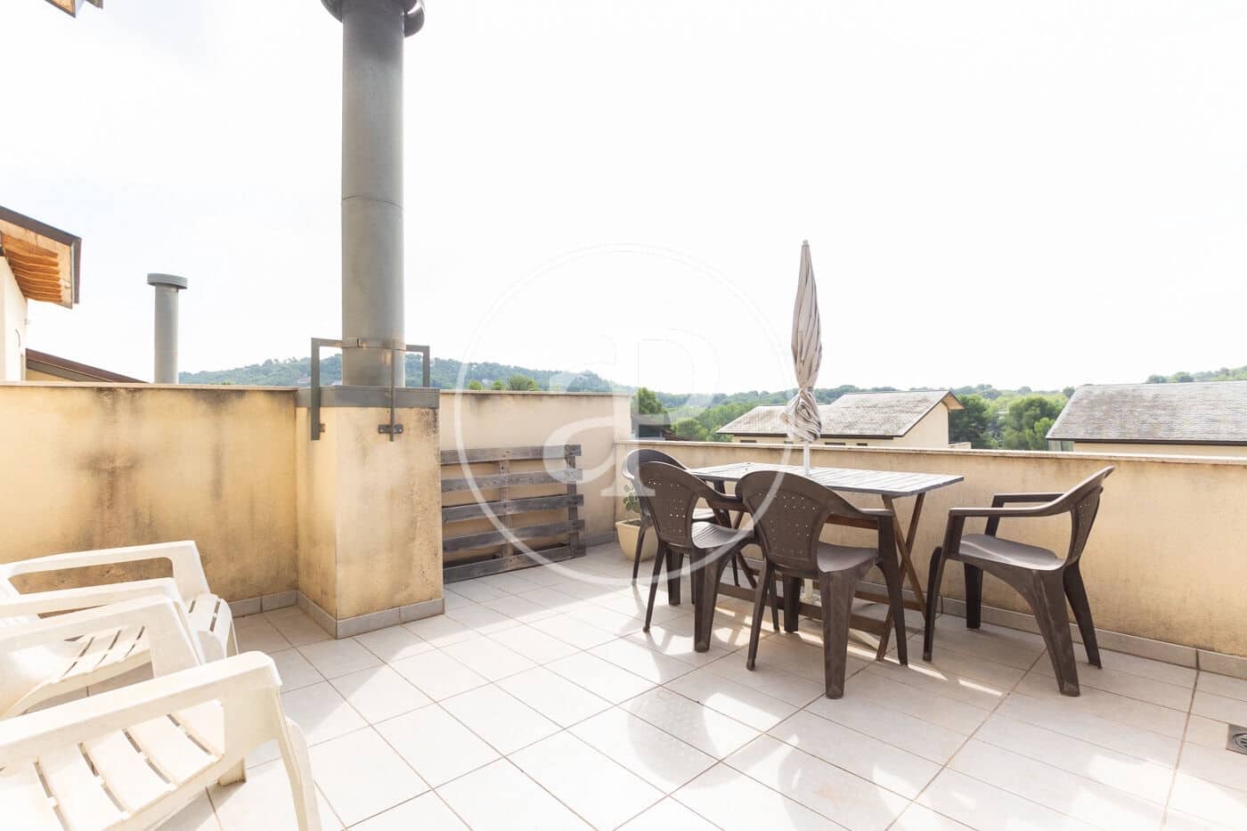 4 soveværelse Villa til leje i Chiva med swimmingpool - € 3.500 (Ref: 9237948)