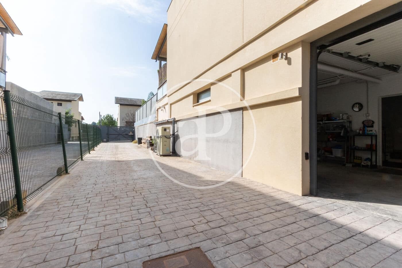 4 soveværelse Villa til leje i Chiva med swimmingpool - € 3.500 (Ref: 9237948)