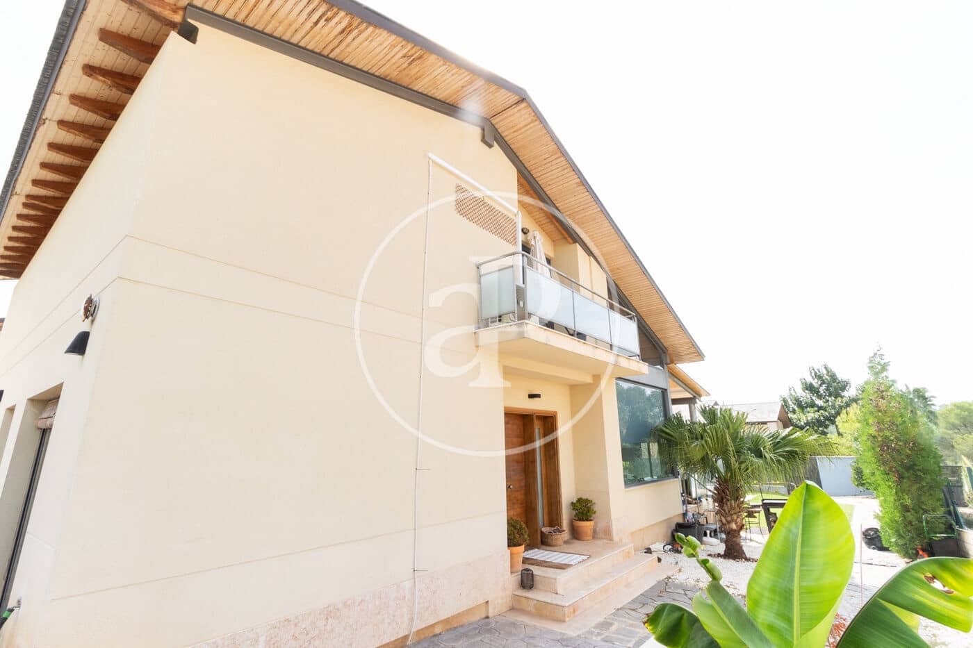 4 soveværelse Villa til leje i Chiva med swimmingpool - € 3.500 (Ref: 9237948)