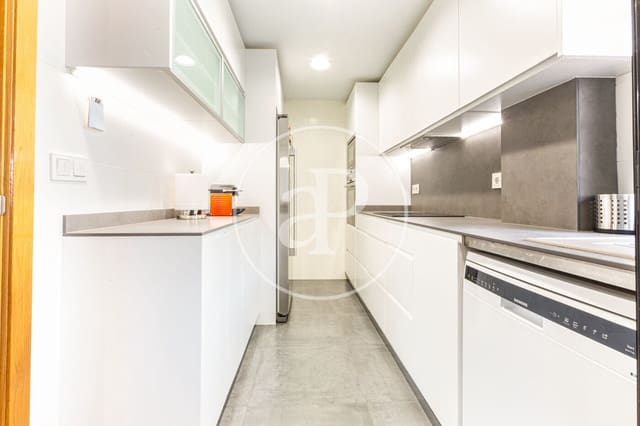 2 bedroom Apartment for sale in Sant Francesc, Valencia city - € 635,000 (Ref: 9240455)