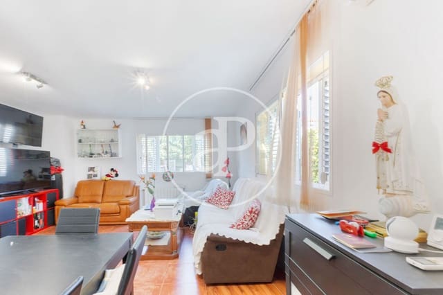 4 soveværelse Villa til salg i Riba-roja de Túria med swimmingpool - € 397.000 (Ref: 9240456)